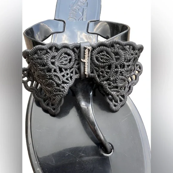 Salvatore Ferragamo Pandy Black Bow Jelly Sandals - Picture 3 of 9